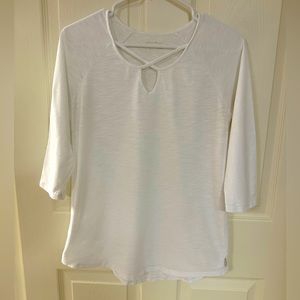 Womens Eddie Bauer 3/4 sleeve white Tee.